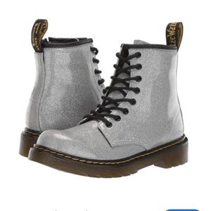 New Dr Martens Zavala T Lace Up Boot | Size: 10